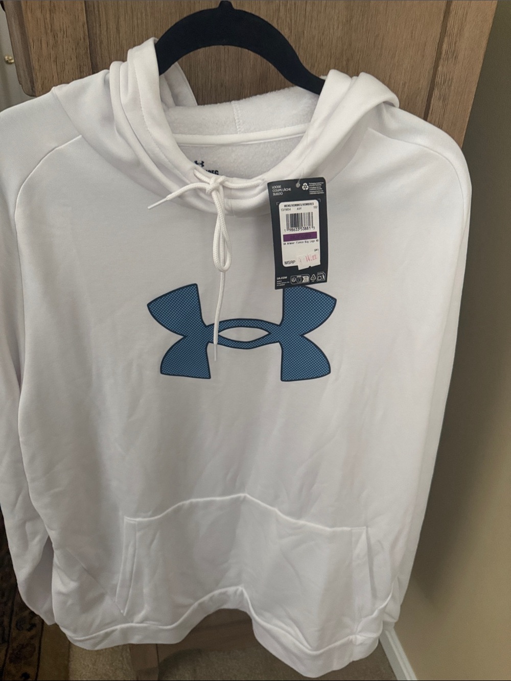 White Under Armour fleece hoodie